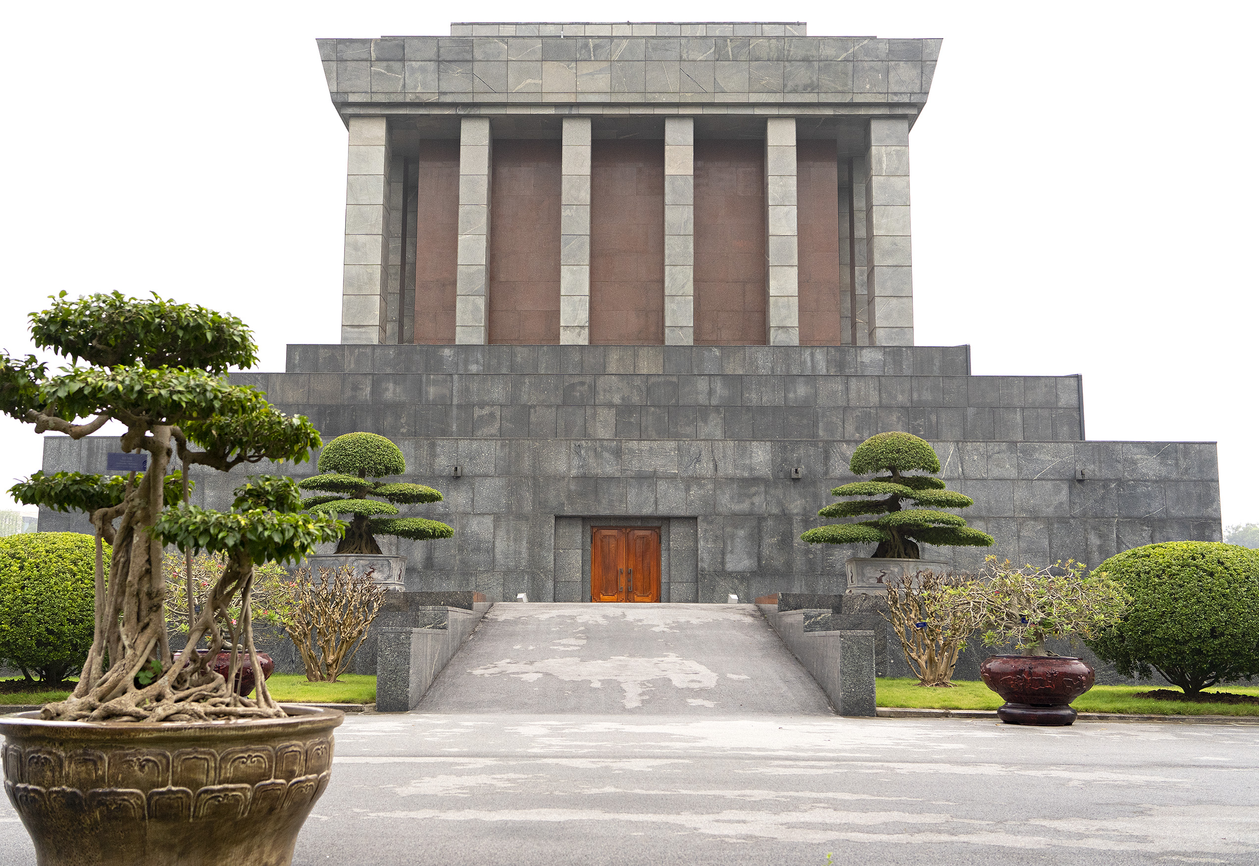 Ha Noi, HCM mausoleum